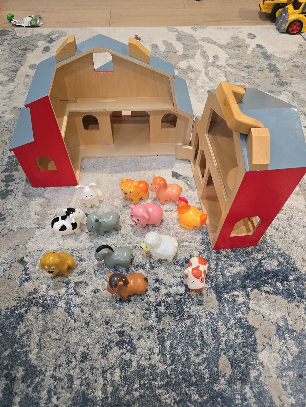 GUC Melissa & Doug Wooden Barn Playset with Blue Roof and Red Sides